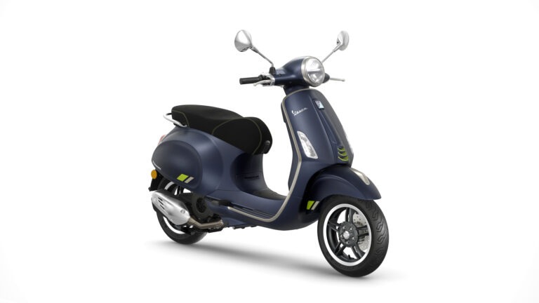 Vespa_Primavera_Tech_125_BluEnergicoOpaco_3-4-Ant-DX