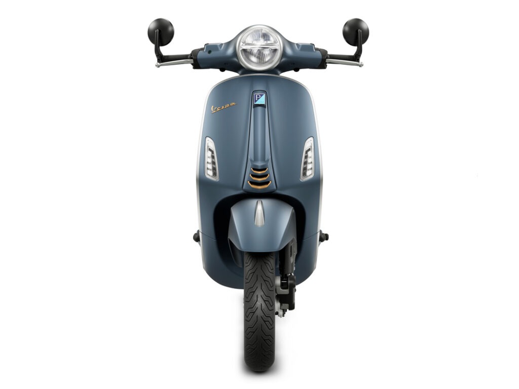 Vespa_Primavera-Officina-8_125_Frontale-1067x800