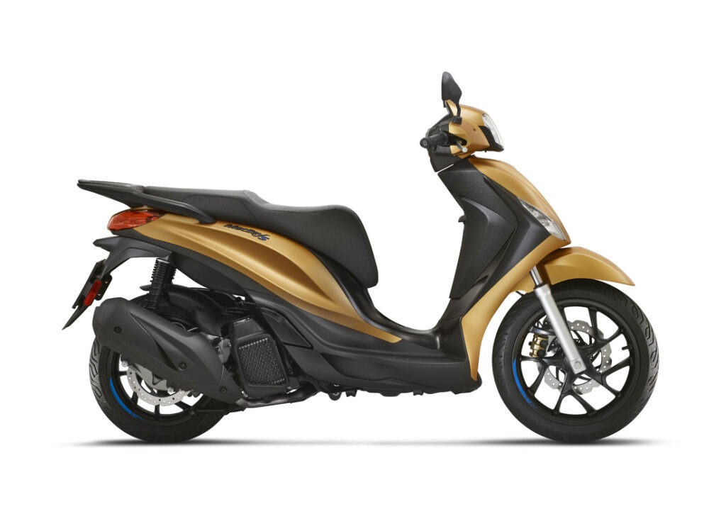 Piaggio_Medley-S_125_Oro-Opaco_Lat-dx-1100x786