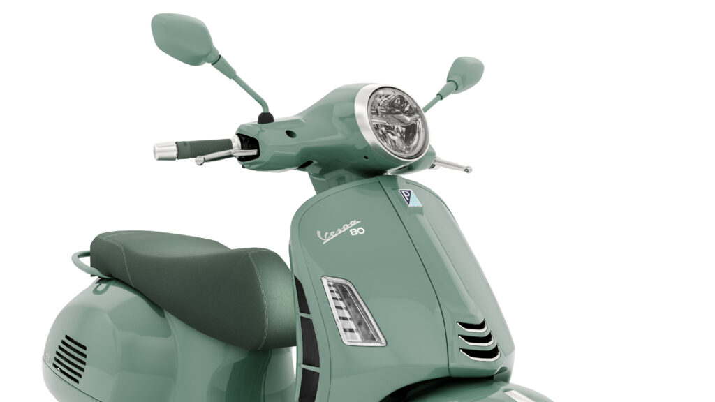 Vespa_GTS_310 cc_Livrea-80_Closeup